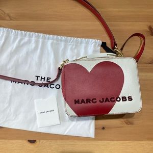 Marc Jacob’s the heart box 20 bag crossbody